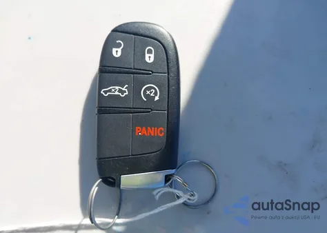 2016 Chrysler 300C Platinum Awd из США, поврежденный, VIN 2C3CCASG0GH128852